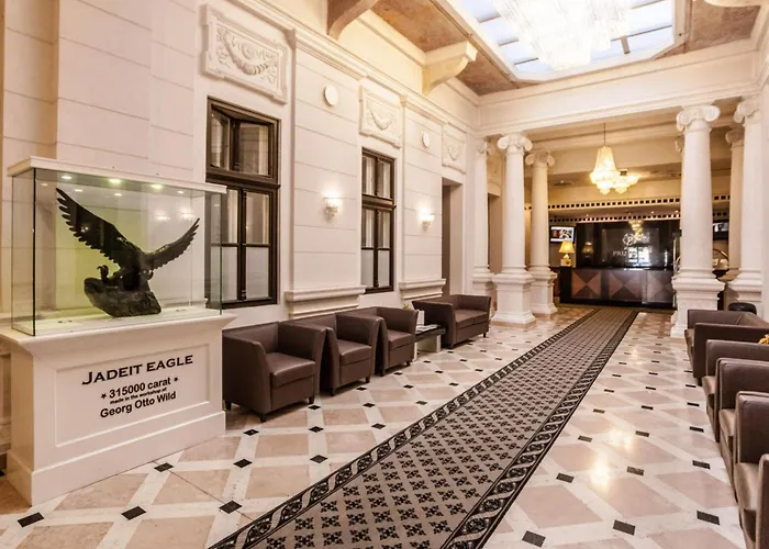Hotel President